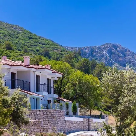 Sakız Söğüt'de özel Havuzlu Kiralık Villa Marmaris