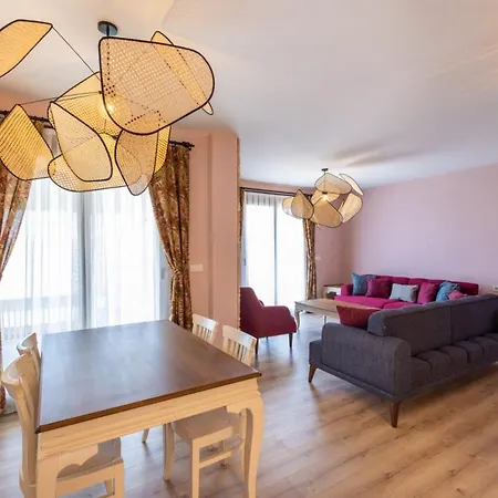 Villa Sakız Söğüt'de özel Havuzlu Kiralık *