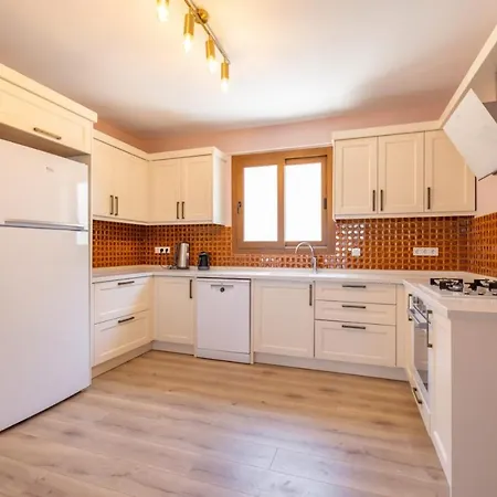 Villa Sakız Söğüt'de özel Havuzlu Kiralık Marmaris